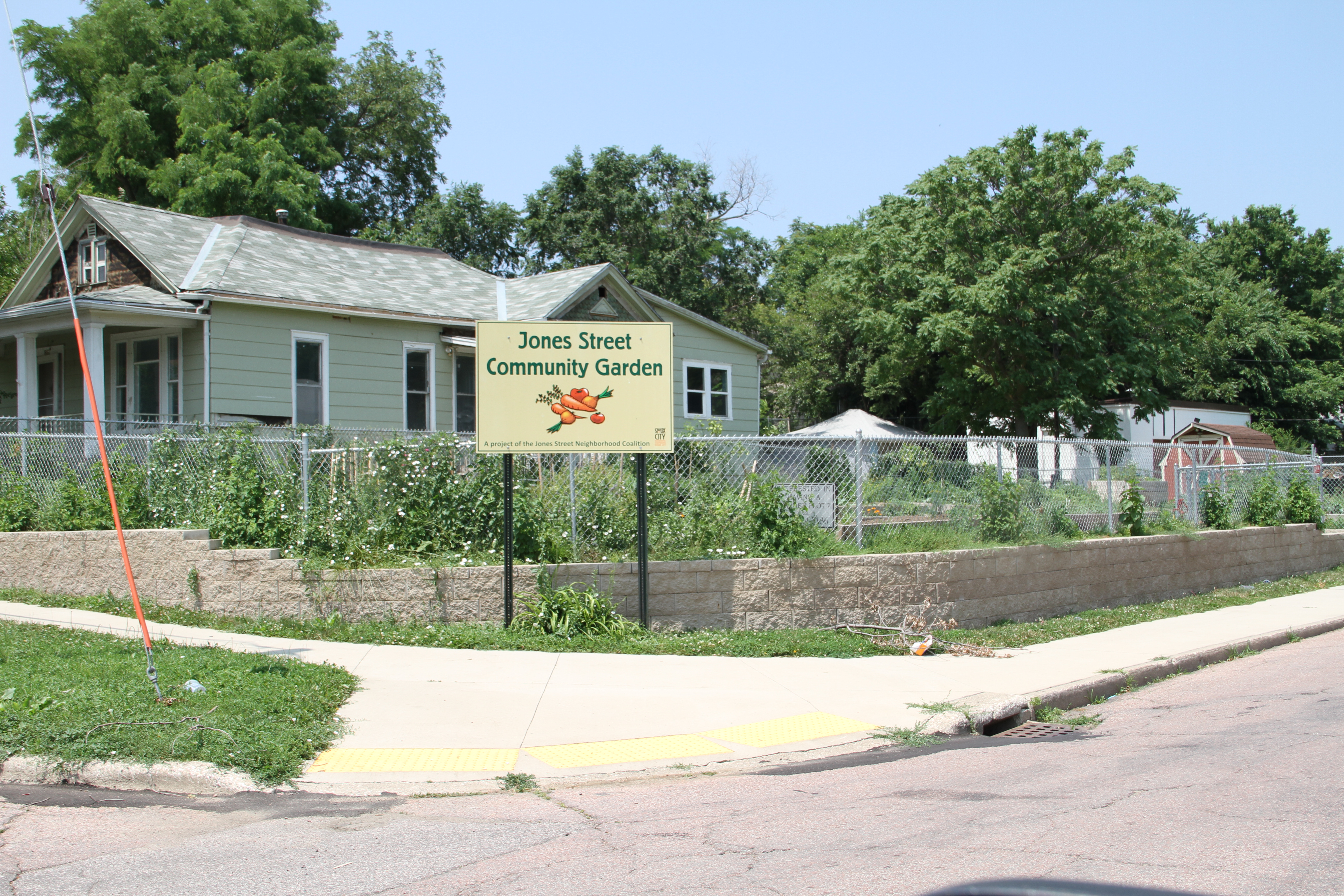 Jones Street Community Garden in Sioux City, IA